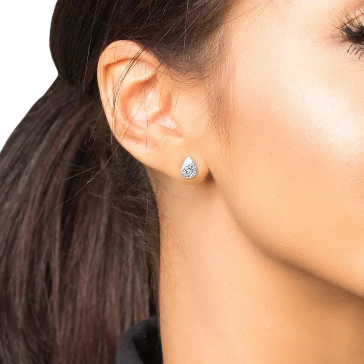 Teardrop Shaped Round Brilliant Diamond Earrings (0.32 ctw)